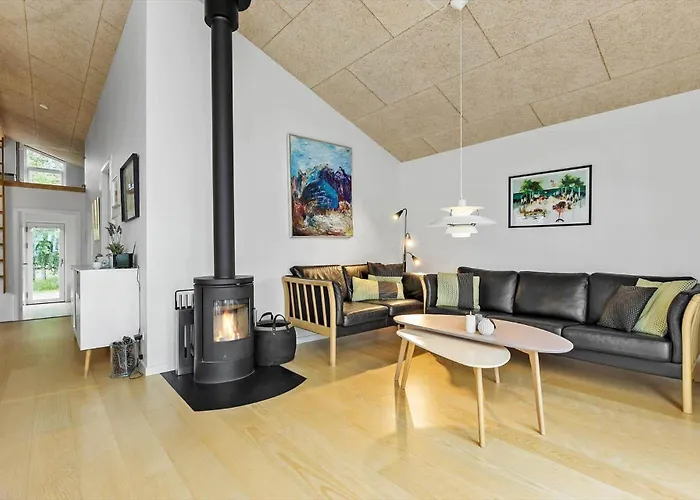 Дом отдыха 8234-knebel-strands-havvej-2-a